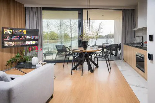 Olimpijska Olsztyn Elite4Rent apartamenty z panoramicznym widokiem na jezioro i przestronnymi tarasami