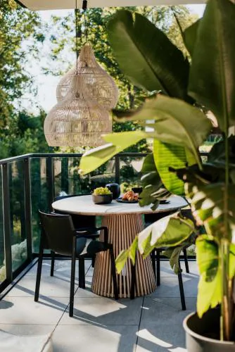 By the lake apartment