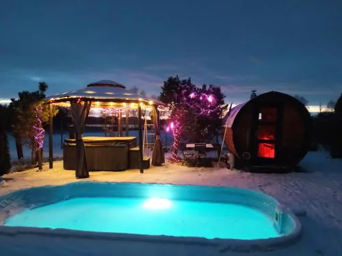 Dom na Mazurach z jacuzzi, balią i sauną