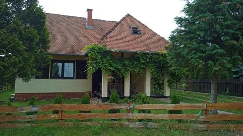 DOM LETNISKOWY NAD JEZIOREM Łódż wiosłowa i kajak Giżycko Storczykowa 26