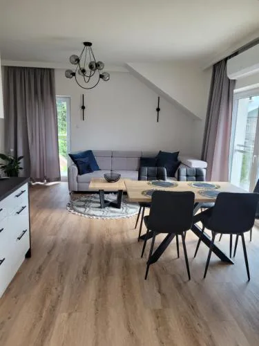 Apartament 12