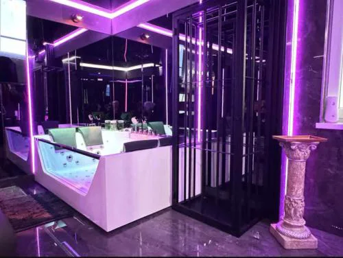BDSM room Bydgoszcz z jacuzzi, dużym tarasem i sauną