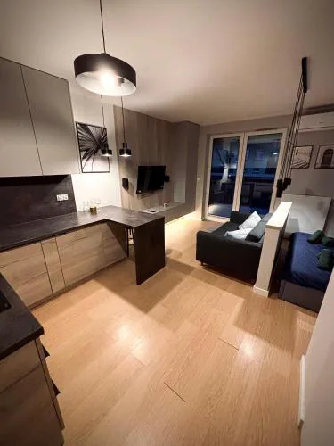 Green Stone Apartment V