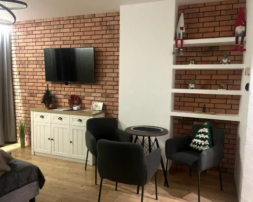 Apartament 8