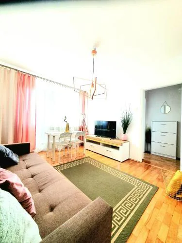 Positive Olive Apartment