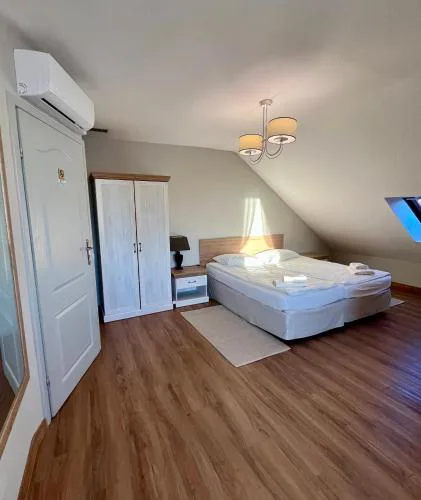 Hotel Nad Stawem