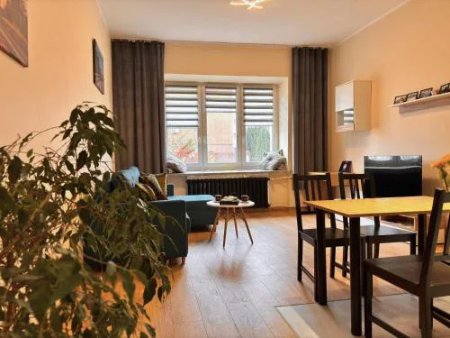 Apart Brzeg