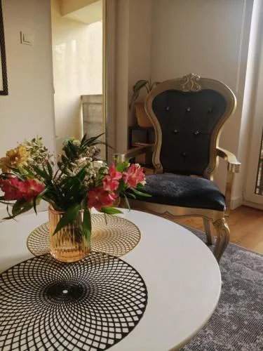 APARTAMENT TATARSKA