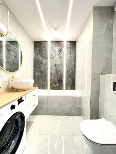3 Bedrooms Premium Bella Blue for 6 Guests with AC and Free out side Parking