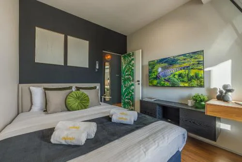 Emihouse Riverside Business Apartments - Free Parking, City Center