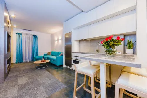 Zigzak Apartments Superior 10B