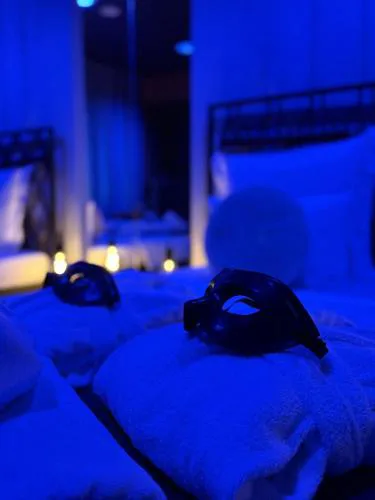 BDSM SWING KLIMA TOP Jakośc BAST, Apartament Idelny na Prezent ,Lustra wszedzie ,SUPER wygodne łóżko , huśtawka , tylko dla dorosłych ADULTS ONLY Parking w cenie