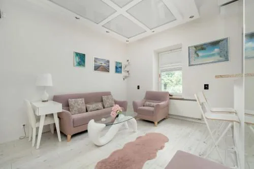 Cosy Apartment in Łódź with Parking Niciarniana by Noclegi Renters