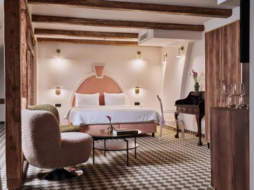 Hotel Pietryna