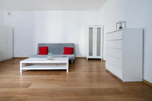 Kilińskiego Standard Apartment by BookingHost