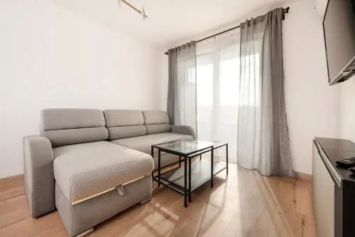Łódź Niciarniana Comfy Apartment by BookingHost