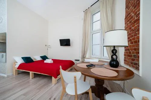 Polesie Charming Studio by BookingHost