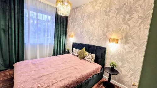 University District&City Gateaway FREE PARKING!