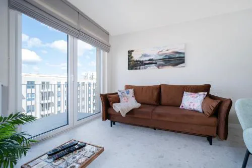 Widzewska Chic Apartment by BookingHost