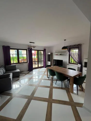 Aura Deluxe Apartament