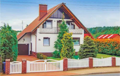 Amazing Home In Kolczewo With Sauna