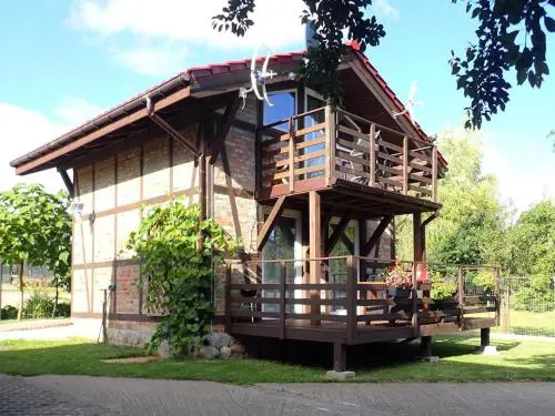 Holiday Home in Kolczewo with Lake Access