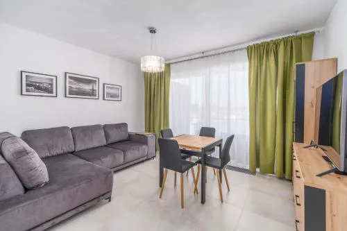 Apartment Flamingo 41 by Noclegi Renters