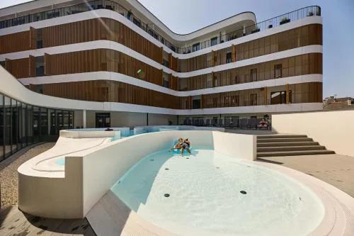 Baltic Waves Resort Apartments - Basen, Sauna, Parking
