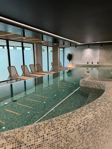 Baltic Waves Resort Luksusowy apartamnet z basenem i parkingiem