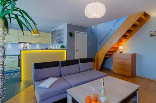 HolidayHomePL Neptun 12 dwupoziomowy, 2 łazienki, 2 sypialnie, balkon