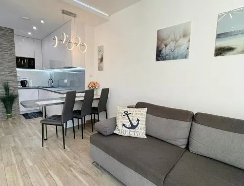 Apartamenty Bryza - Cesarskie Apartamenty z parkingiem