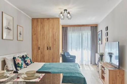 Golden Hour Apartments- Plac Słowiański 18
