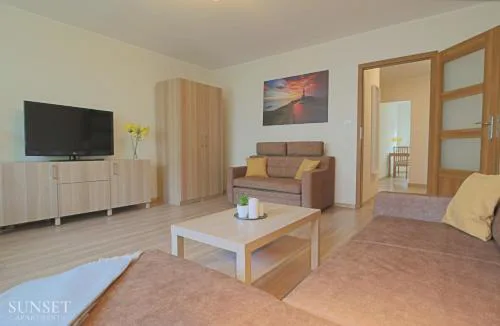 Sunset Apartments - Sikorskiego - słoneczne mieszkanie w centrum, Park Zdrojowy 100m