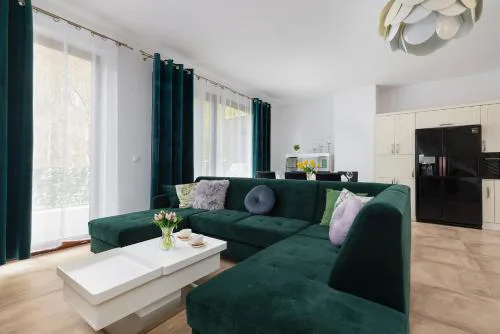Spacious Apartment in Wisełka with Parking and Seasonal Swimming Pool by Renters Prestige