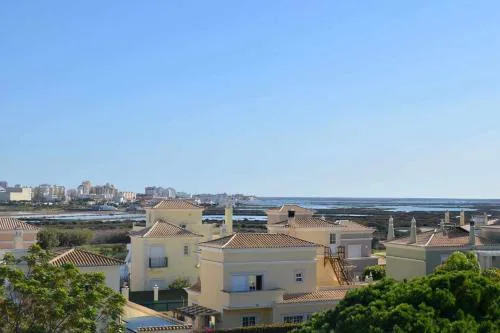 Cozy Apart near Faro airport and beach