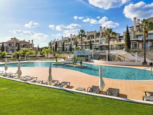 Apartment Pine Hills Esmeralda by Interhome