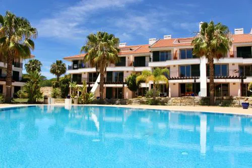 Birdsong Vila Sol Village