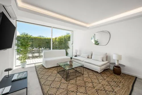 Central Vilamoura Modern 3-Bedroom Apartment