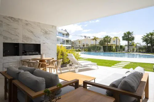 Lake 24 Luxury Apartment - By HD
