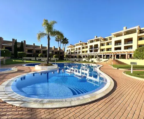 Olivos del golf - Terrace with pool by HD