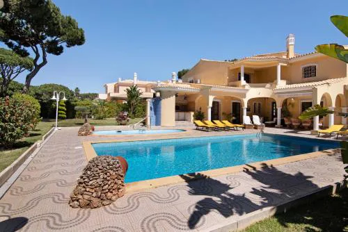 V4 Galeão Vilamoura