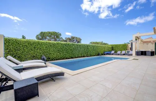Vilamoura Amazing Golf Villa 3 With Pool by Homing