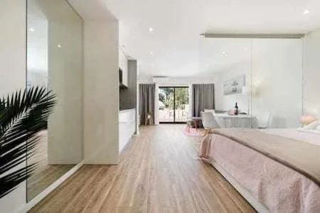 Vilamoura, new style apt, piscina, wifi
