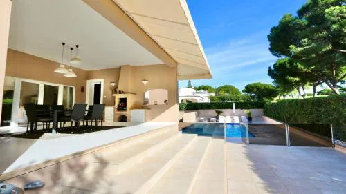 Villa Albatros Cleverdetails, Vilamoura, private pool and jacuzzi