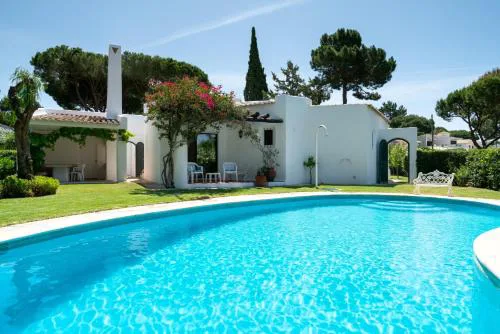 Villa Serendipity by SAPvillas