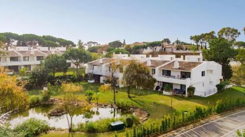 Scarlet's Place - 1 bed Victory Village Quinta Do Lago - beach, nature, lakes