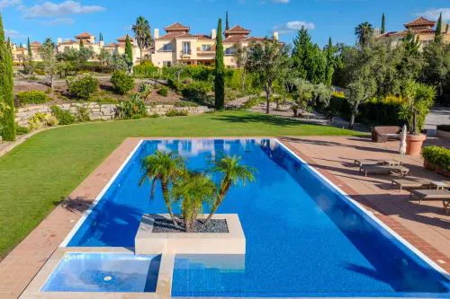 Monte Rei 2 bed linked villa