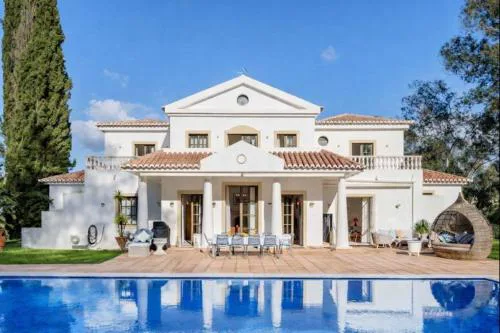 Golf Front Luxury Villa with Heated Pool and Sunset Views