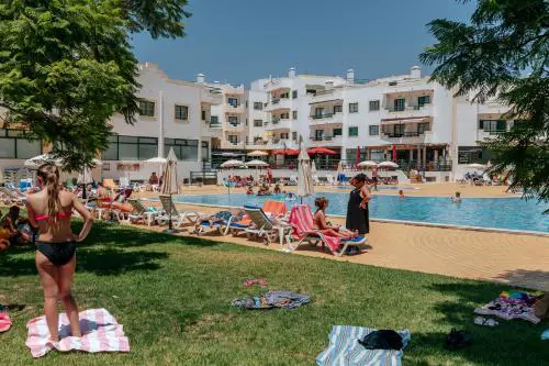 Mafalda's Alvor Apartment by Mycelia