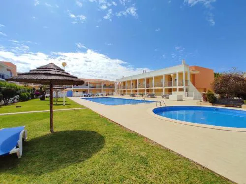 ABF62 confortavel T2 a 2,5km praia Gale